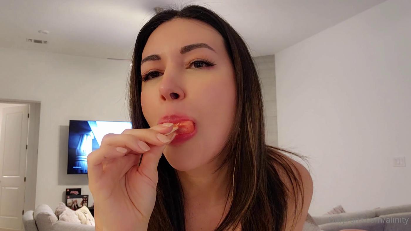 alinity_popsicle_sucking_licking_ppv_onlyfans_video_leaked-hraovm
