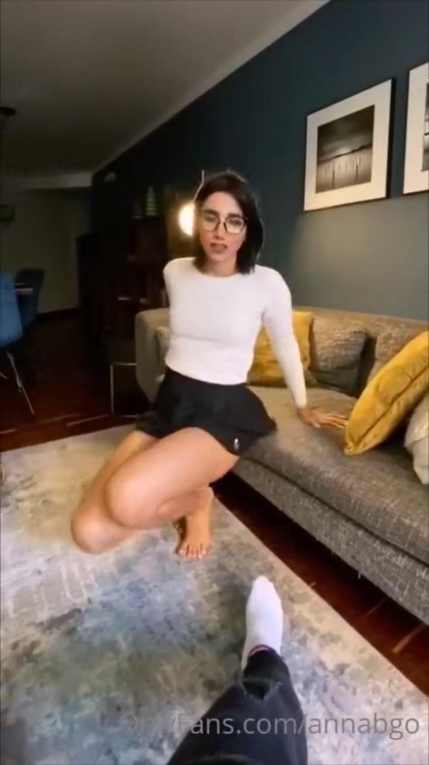 annabgo_blowjob_nerd_role_play_onlyfans_video_leaked-hoovvc