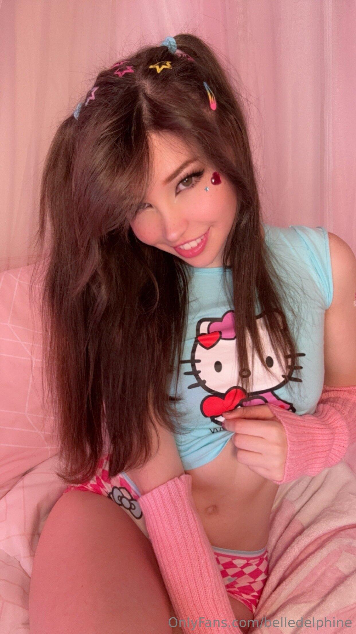 belle_delphine_sexy_hello_kitty_onlyfans_set_leaked-qbvyzb