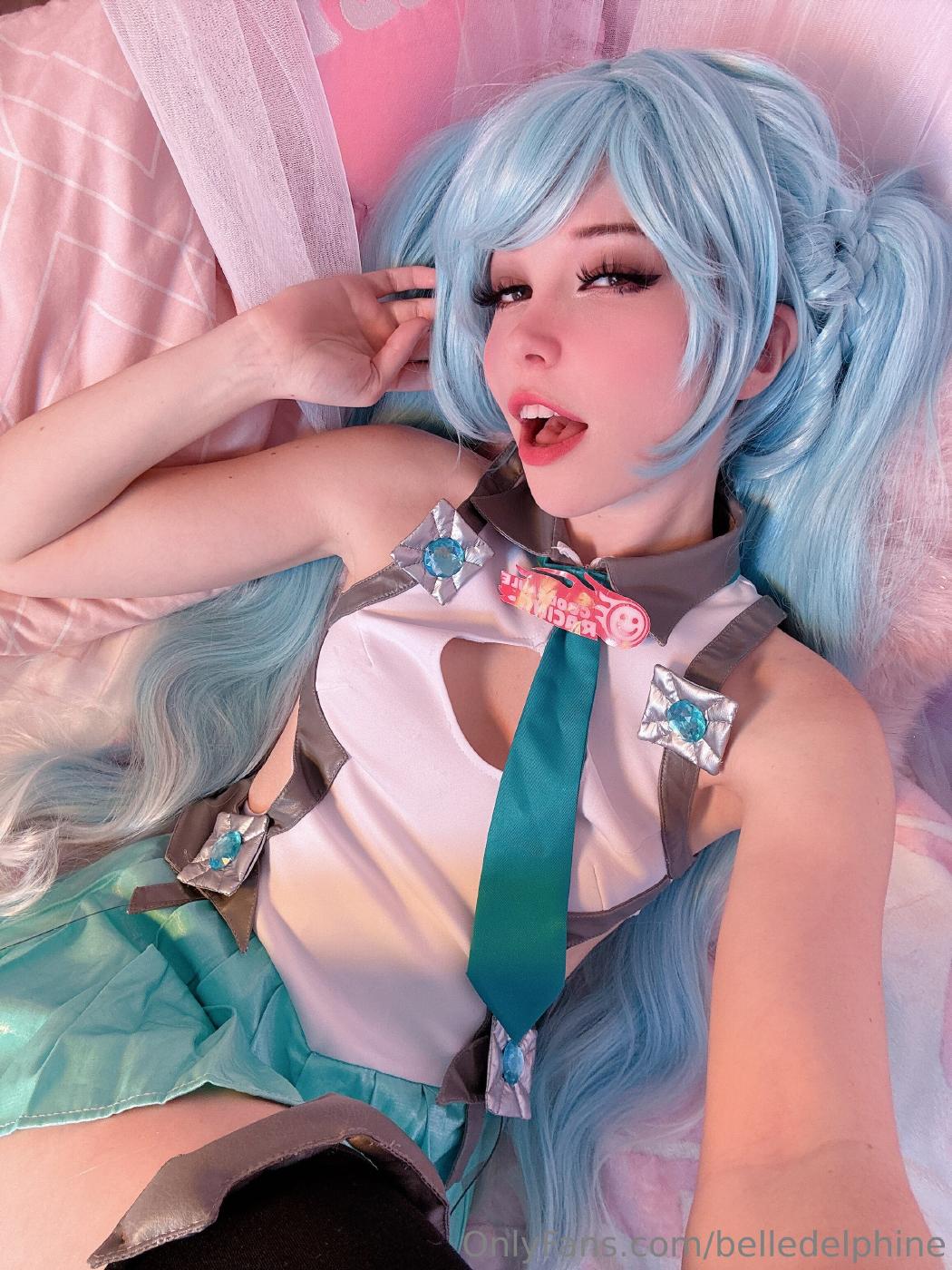 belle_delphine_sexy_miku_cosplay_onlyfans_set_leaked-gklcrz