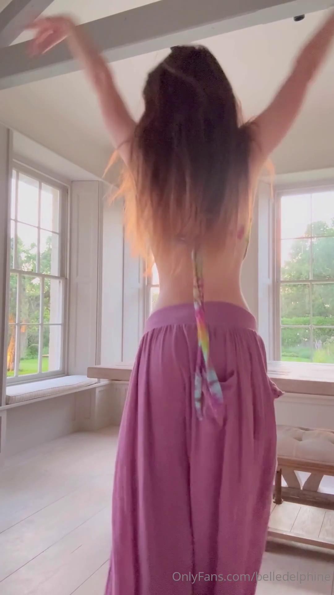 belle_delphine_sexy_silly_dancing_onlyfans_video_leaked-cqezno