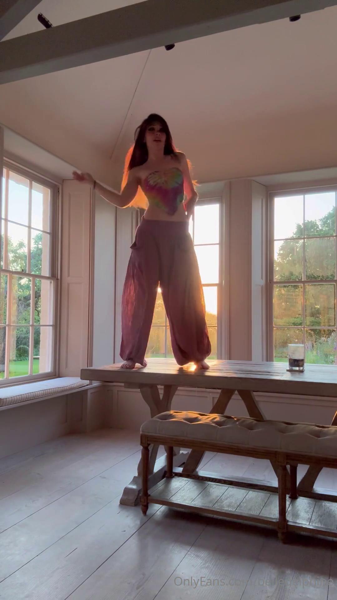 belle_delphine_sexy_silly_dancing_onlyfans_video_leaked-jisvbx