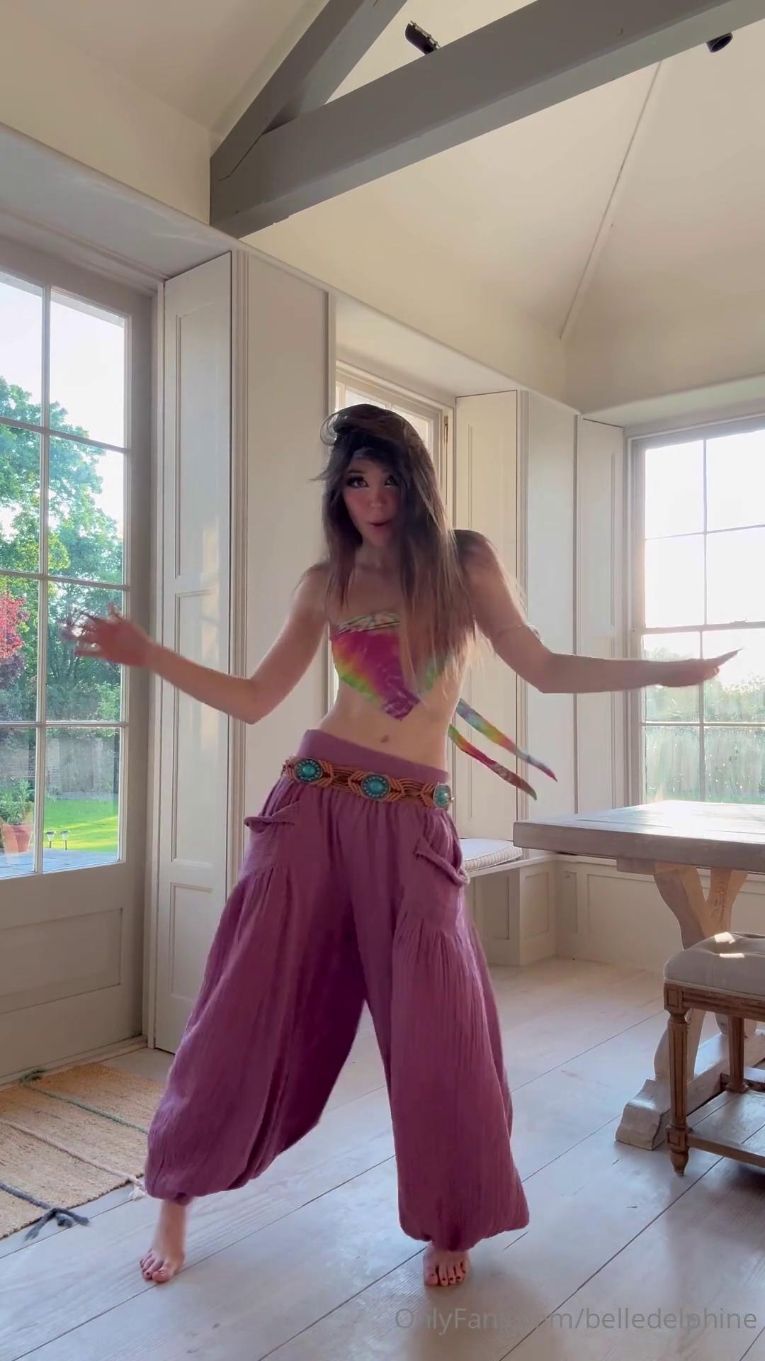 belle_delphine_sexy_silly_dancing_onlyfans_video_leaked-zmjaja