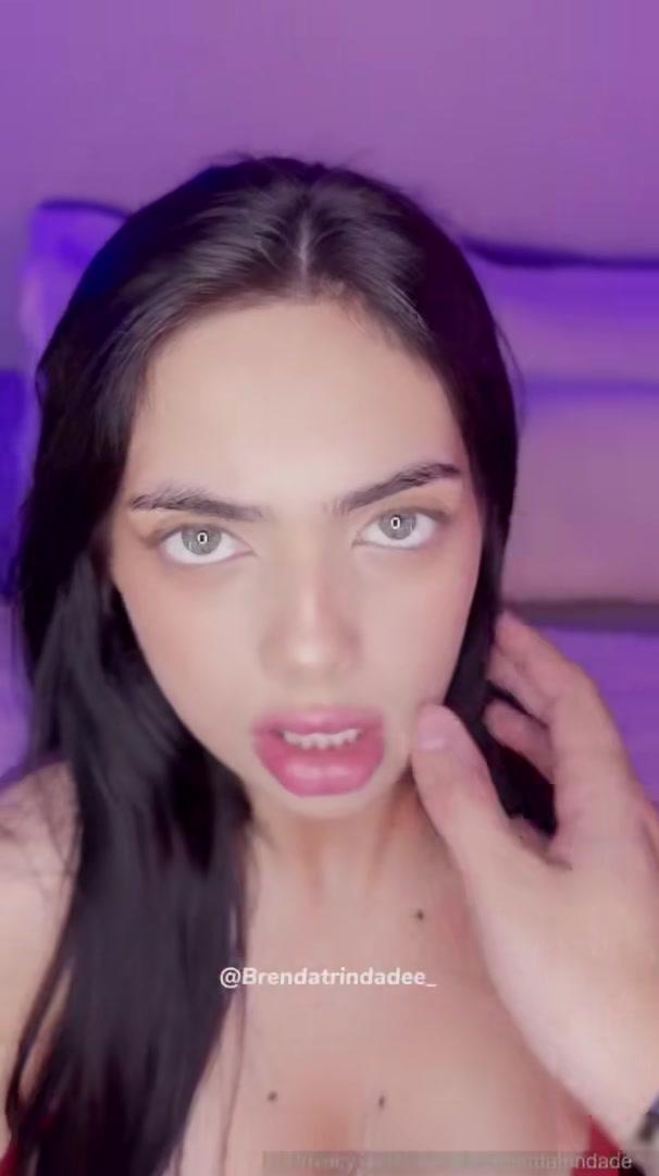 brenda_trindade_nude_nightgown_strip_onlyfans_video_leaked-zbrmgm