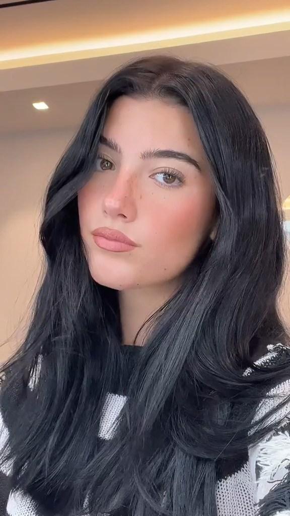 charli_damelio_lingerie_modeling_video_leaked-tjflnv