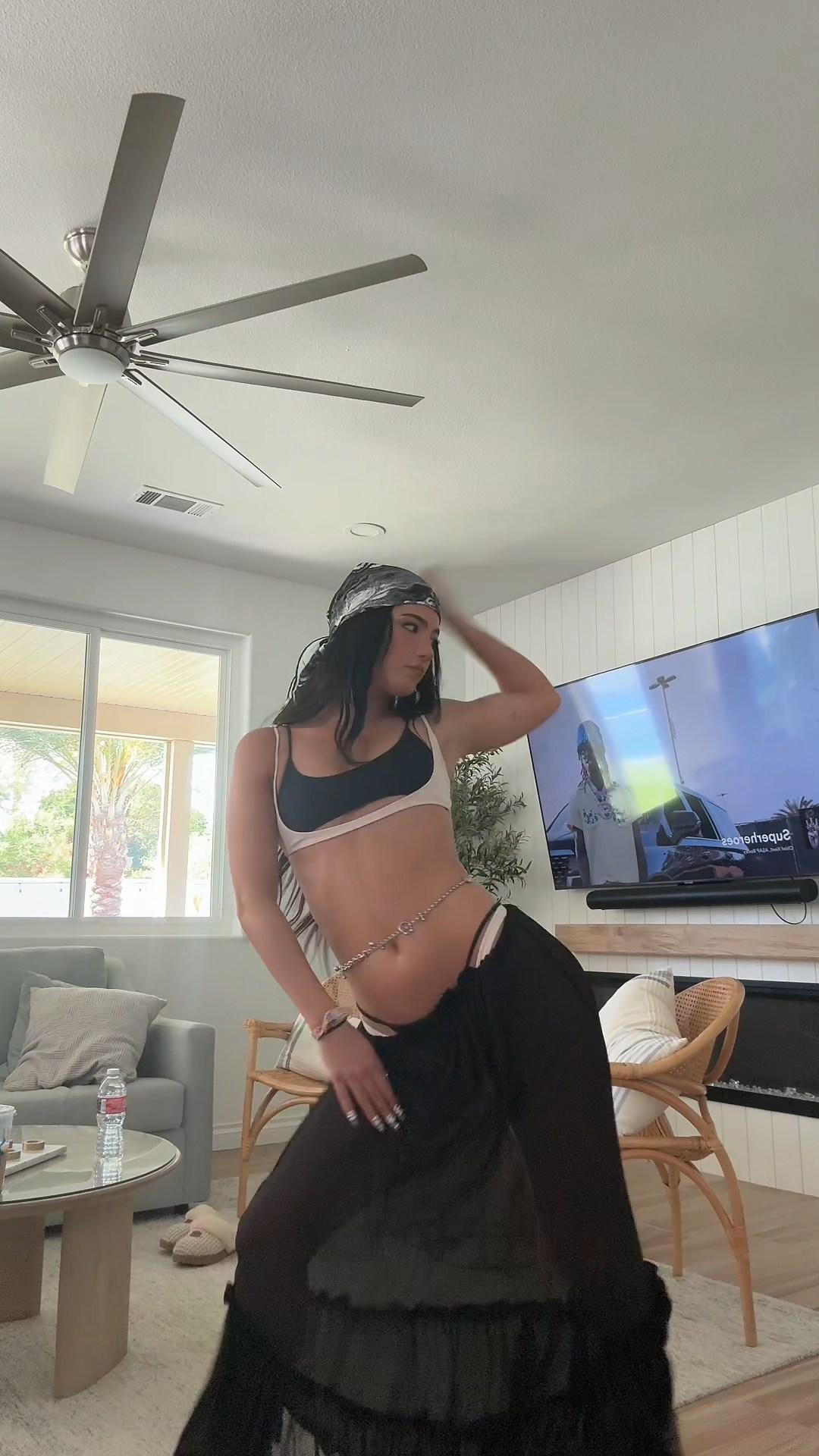 charli_damelio_nude_ass_twerk_video_leaked-jdrijd