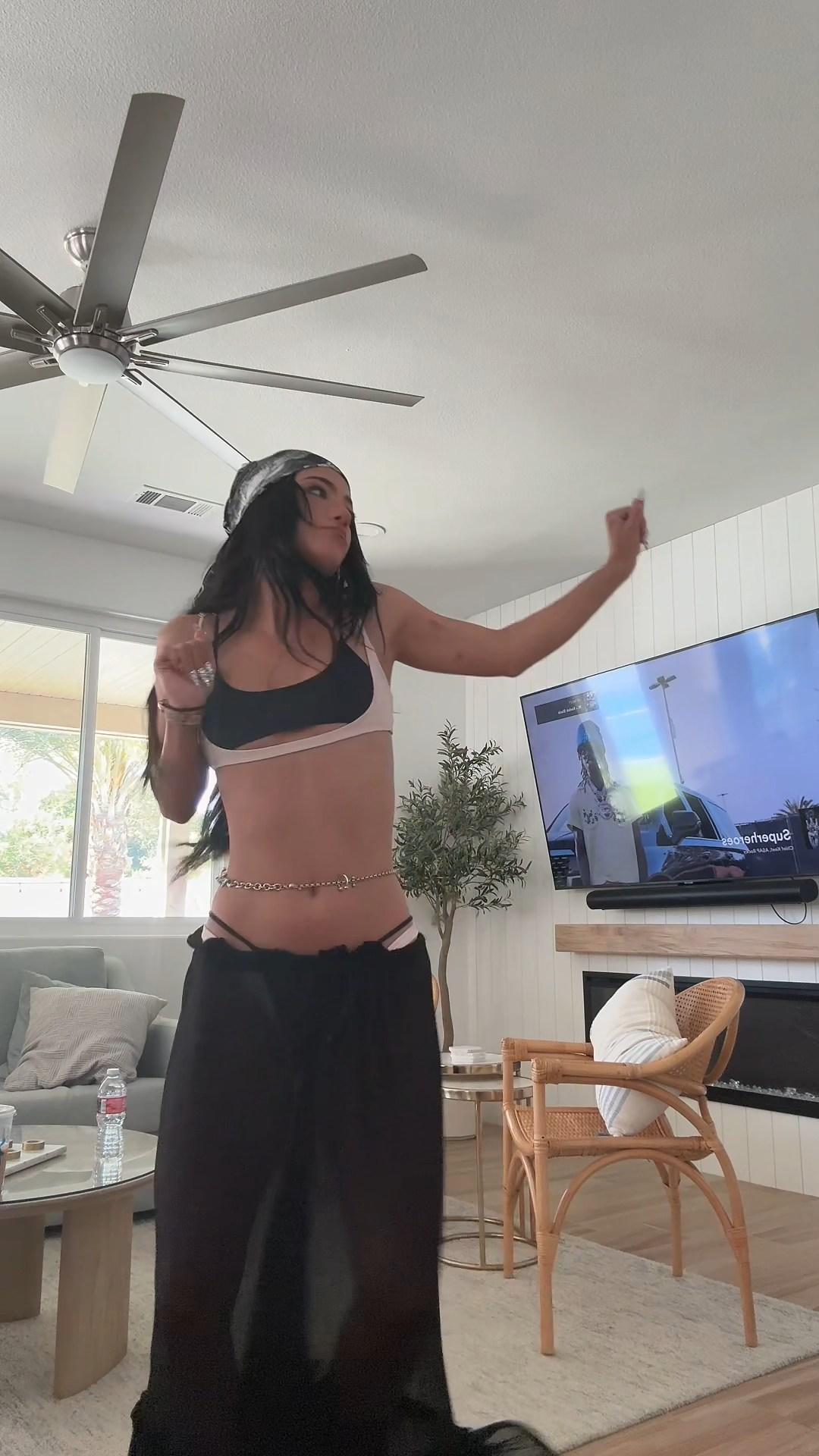 charli_damelio_nude_ass_twerk_video_leaked-pqhyzw