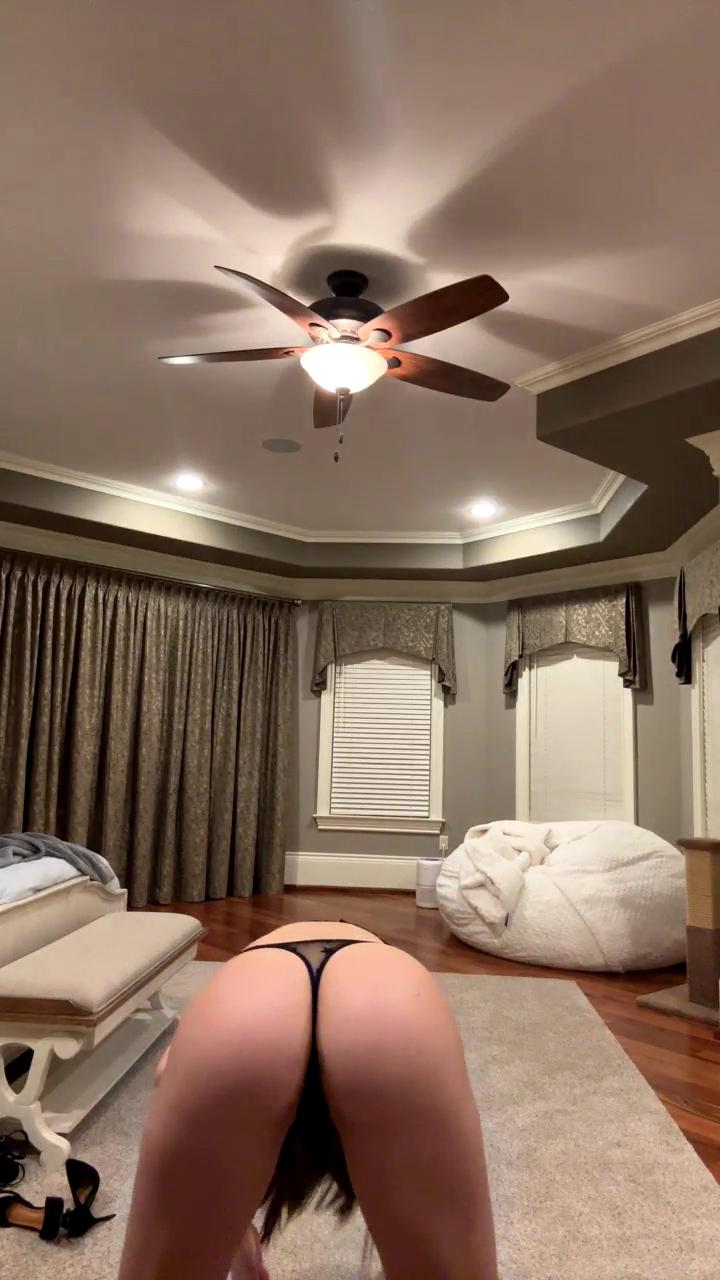 christina_khalil_sexy_dresses_try_on_onlyfans_livestream_leaked-dmrzsx