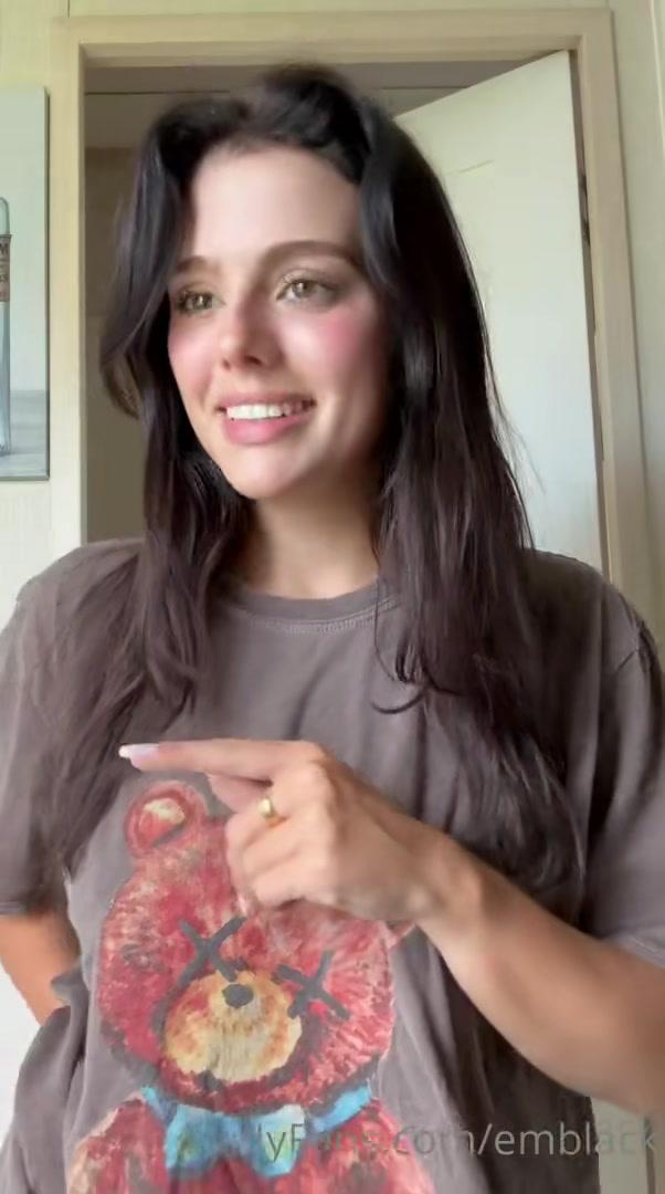 emily_black_nude_morning_routine_onlyfans_video_leaked-qquxzm