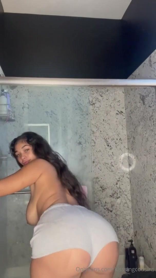 hot4lexi_shower_doggy_style_sex_onlyfans_video_leaked-dsdzsy