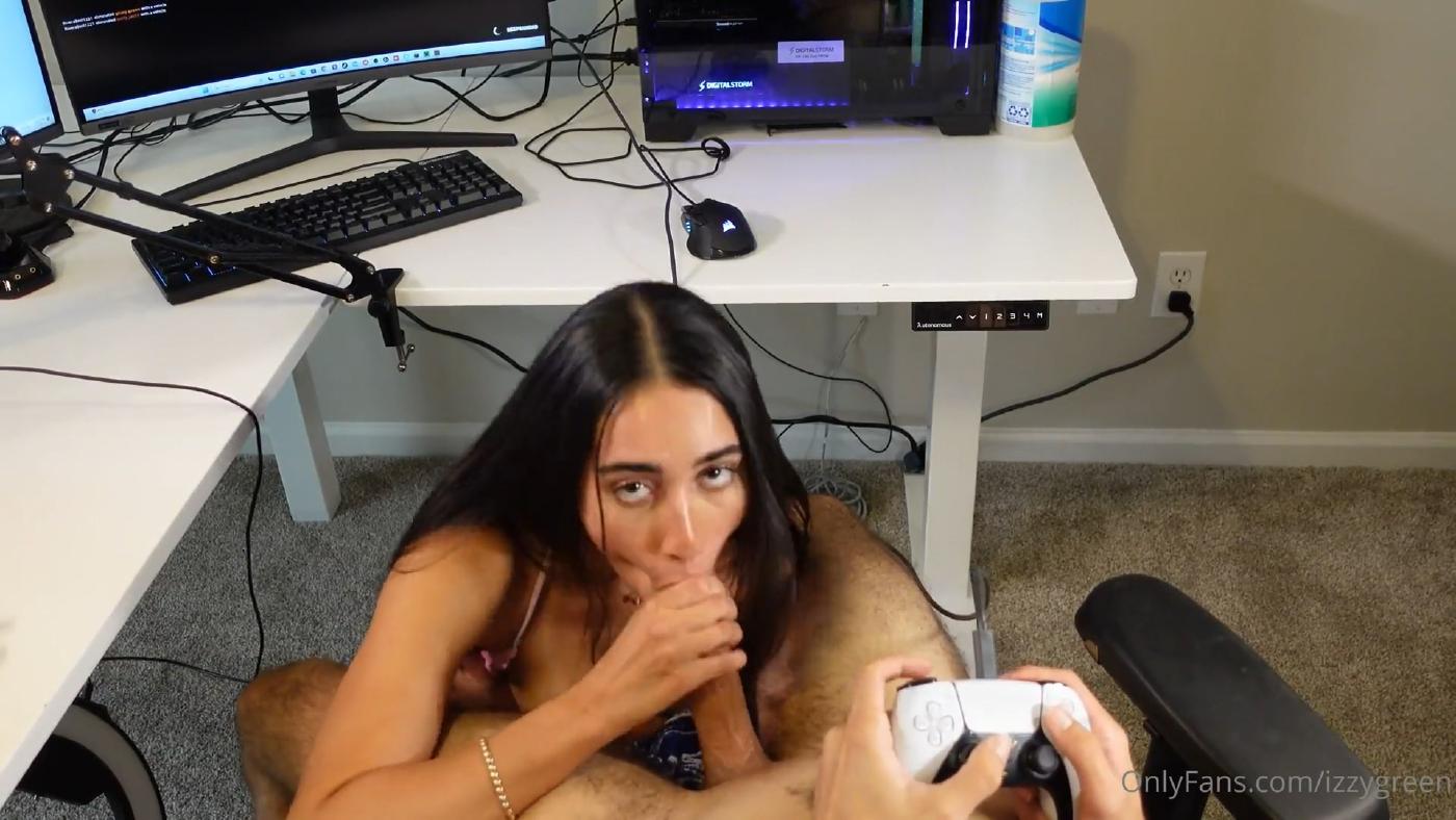izzy_green_video_game_pov_blowjob_onlyfans_video_leaked-vhbzou