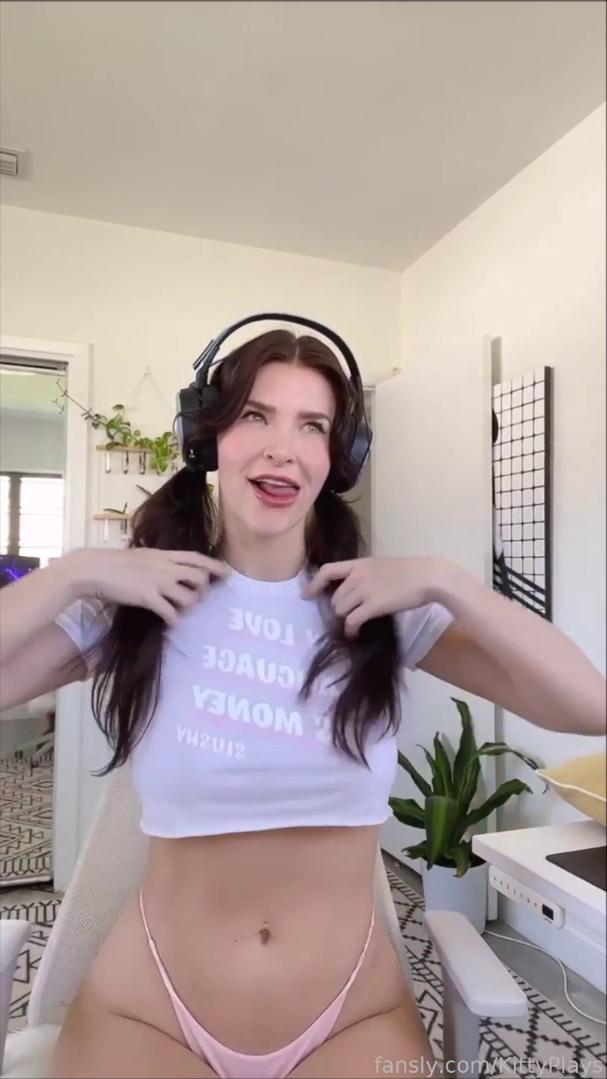 kittyplays_sexy_outfits_compilation_fansly_video_leaked-irktgl