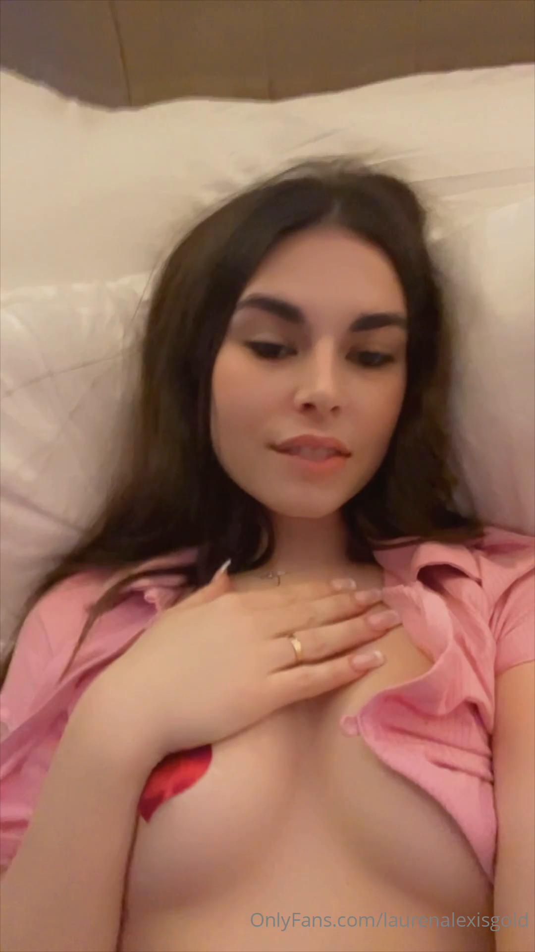 lauren_alexis_pink_thong_outfit_strip_onlyfans_video_leaked-juzfzz
