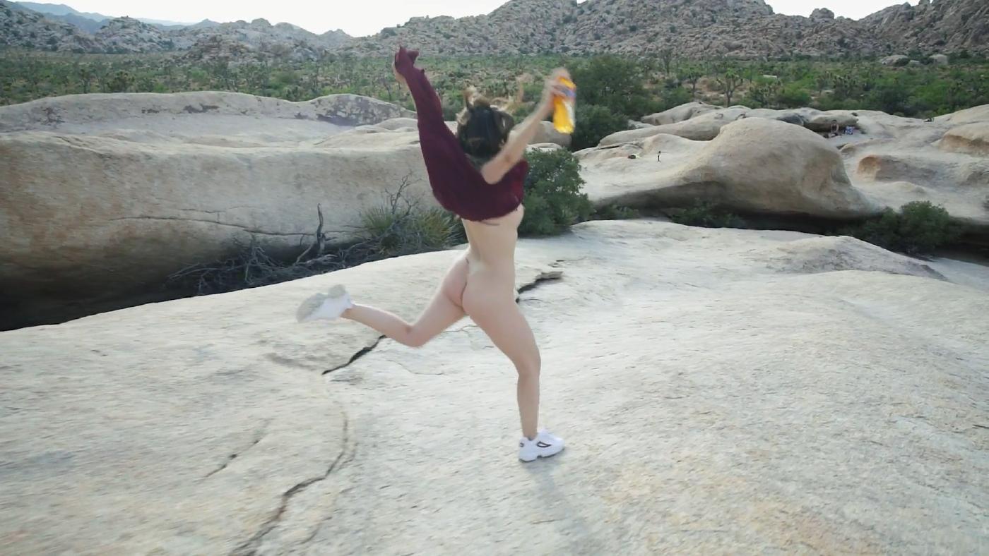 lauren_summer_nude_outdoor_strip_onlyfans_video_leaked-hmlbcy