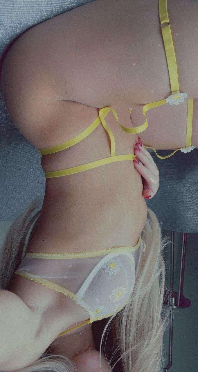 lizzy_wurst_leaked_nudes_snapchat_leaks-jdubsw