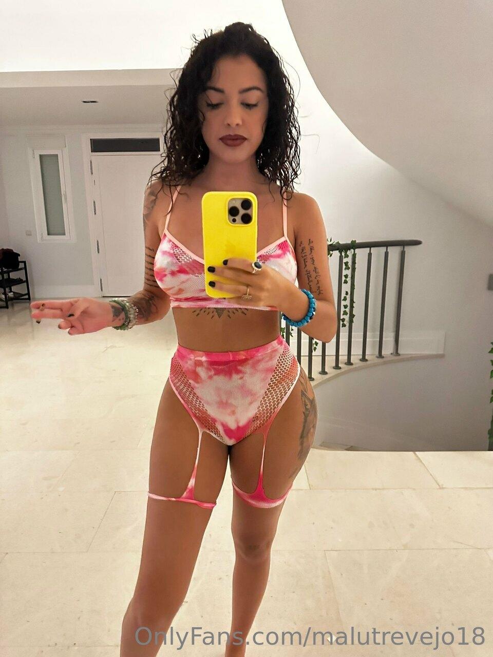 malu_trevejo_lingerie_bodysuit_mirror_selfies_onlyfans_set_leaked-dxbgqp