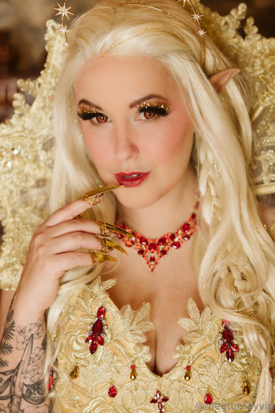 meg_turney_pussy_loot_elf_ppv_onlyfans_set_leaked-ugiefs