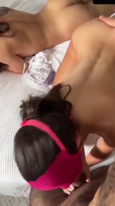 mia_ipanema_lily_kawaii_foursome_onlyfans_video_leaked-ffgivy