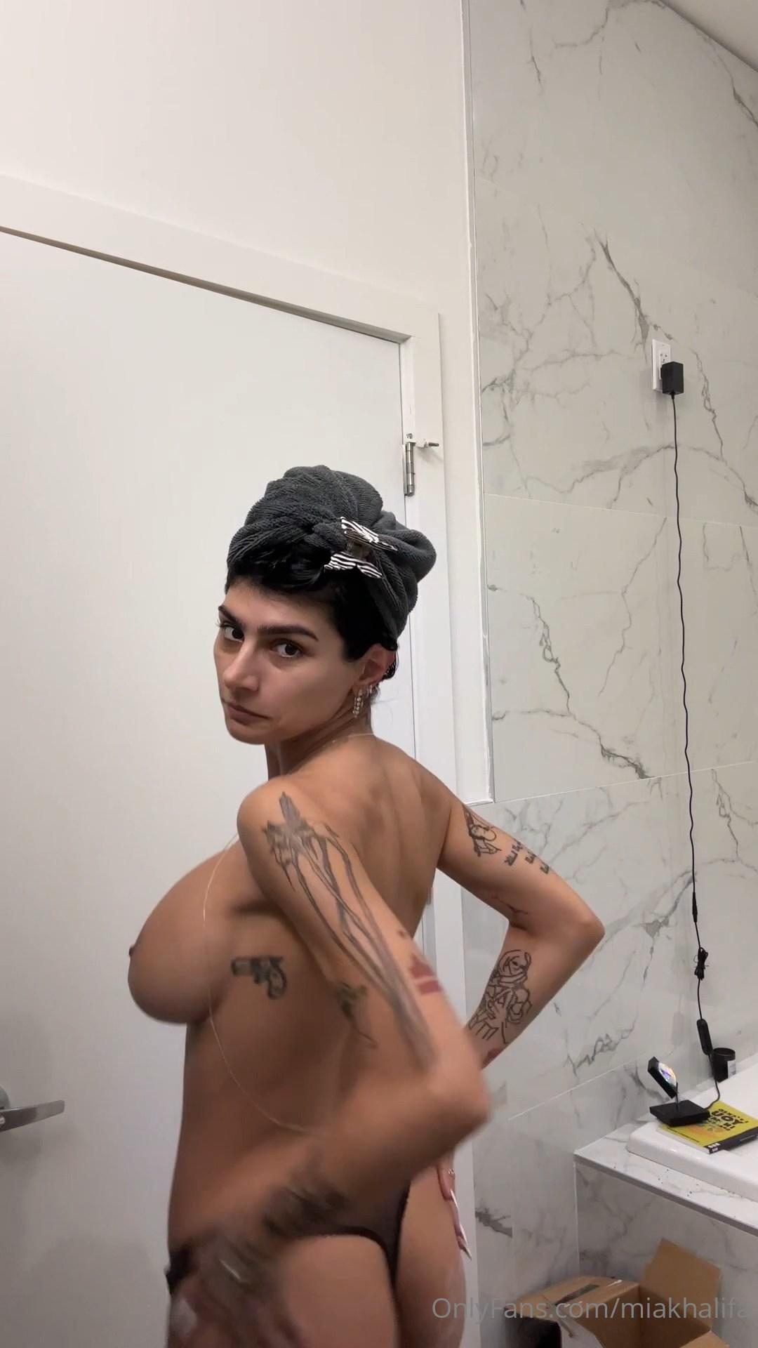 mia_khalifa_nude_dressing_onlyfans_video_leaked-djrimu