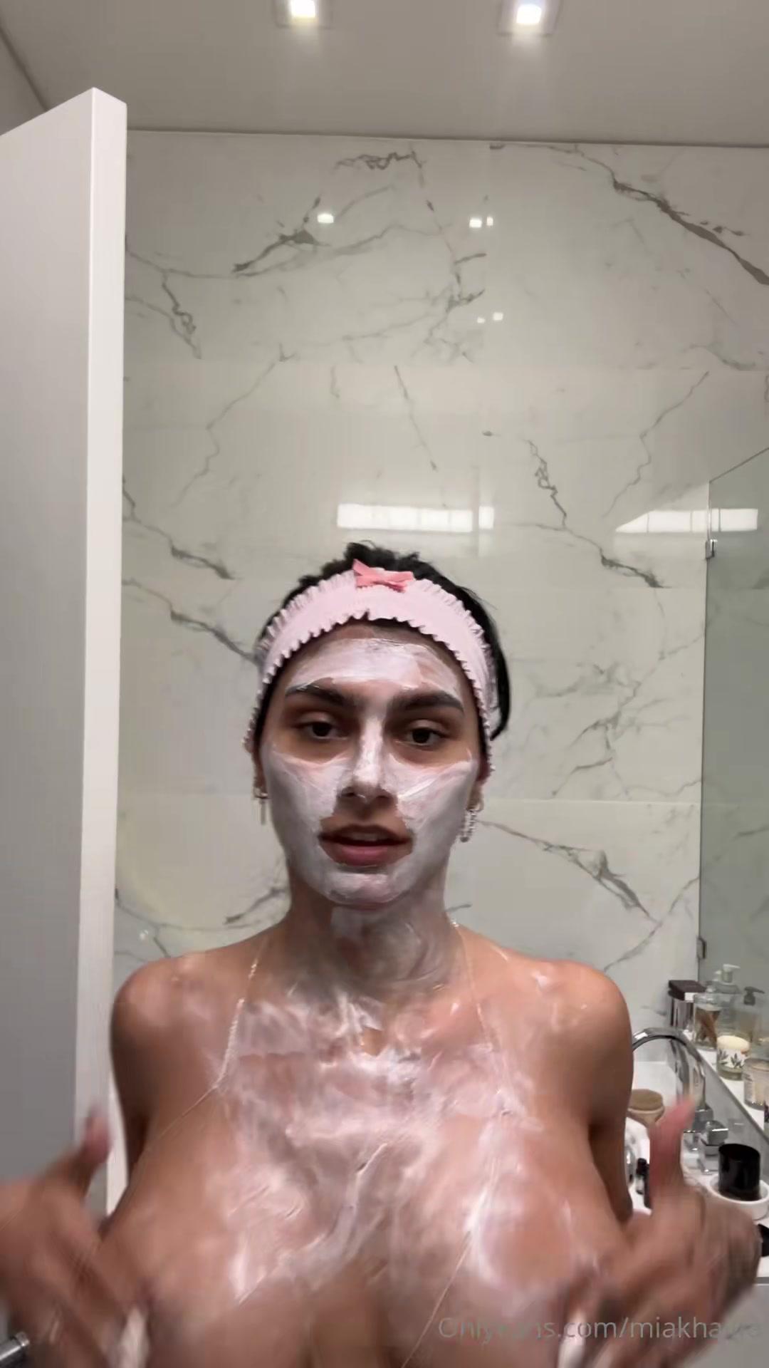 mia_khalifa_nude_shower_prep_onlyfans_video_leaked-fgkvjw