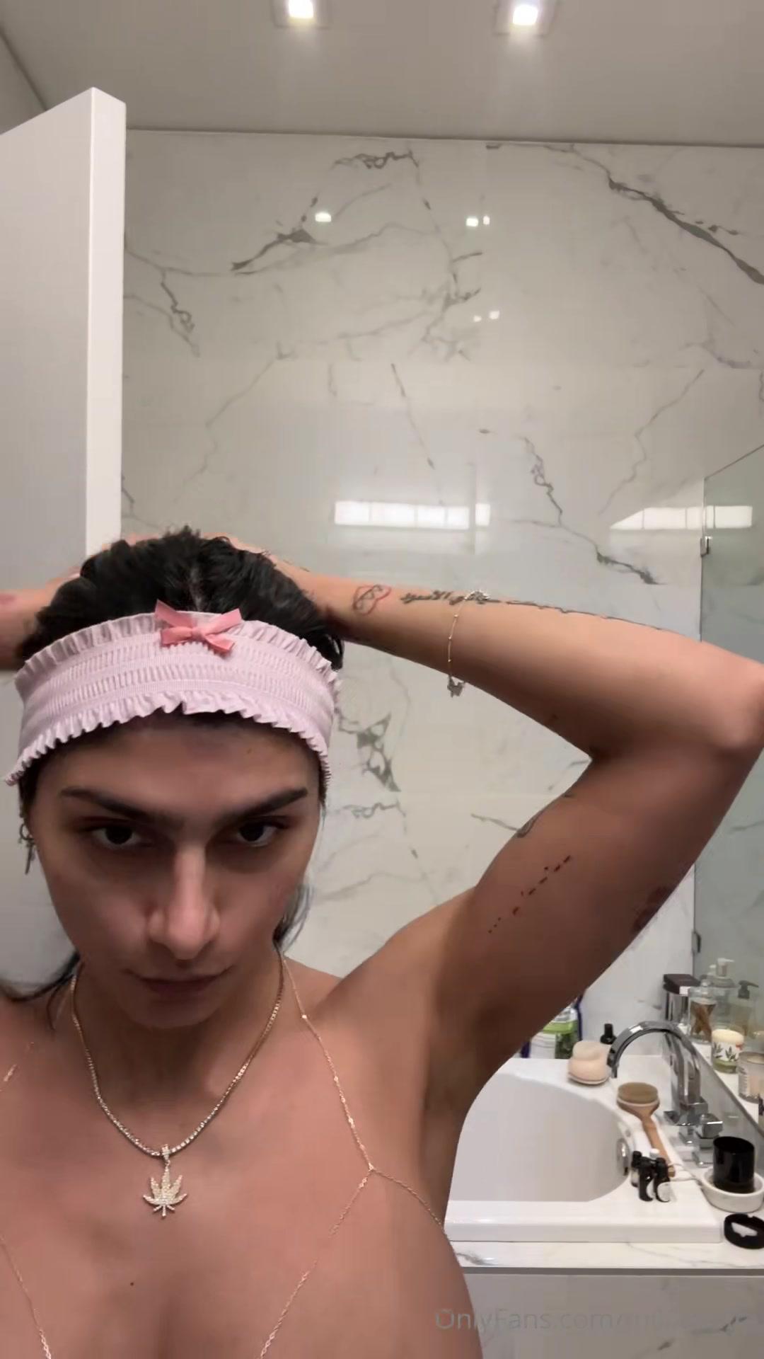mia_khalifa_nude_shower_prep_onlyfans_video_leaked-nwdgct