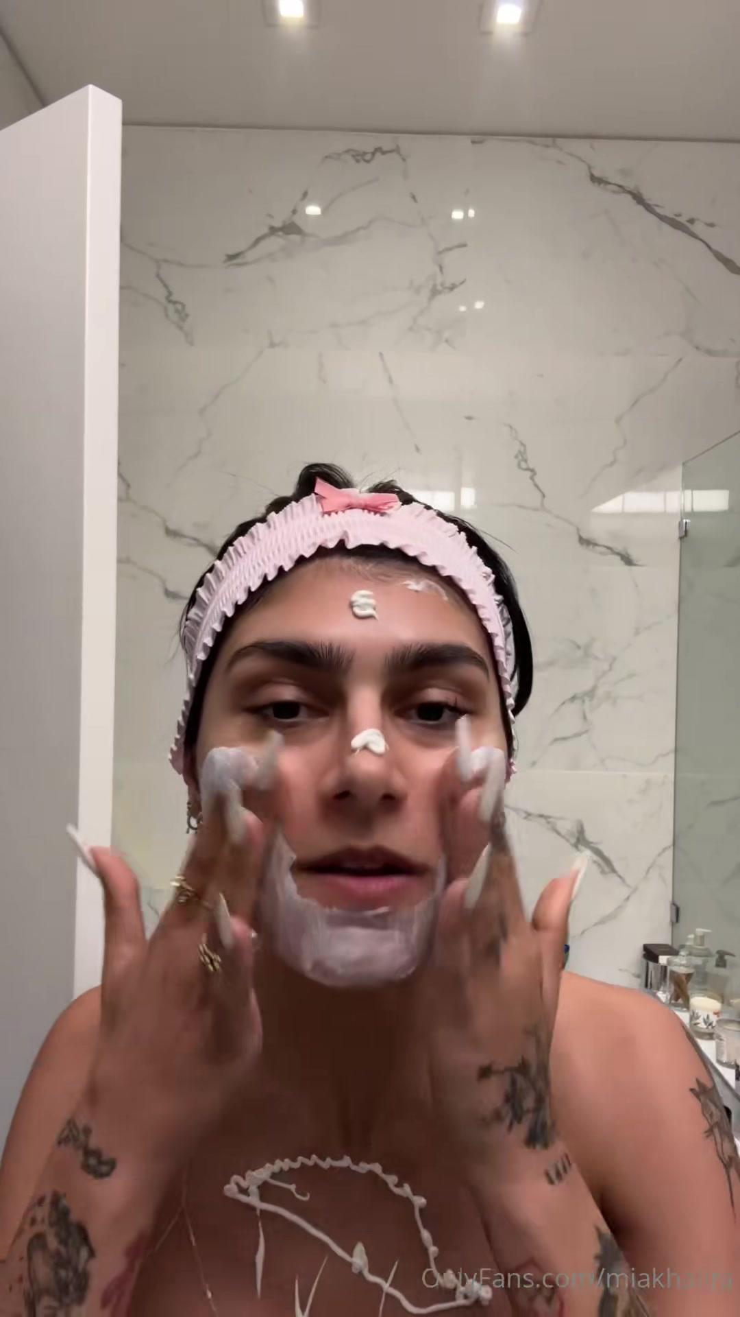 mia_khalifa_nude_shower_prep_onlyfans_video_leaked-uwgglc