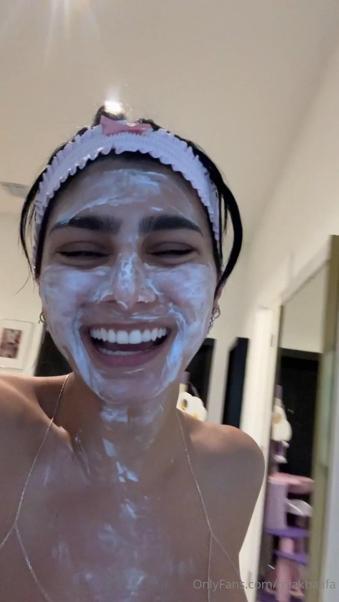 mia_khalifa_nude_shower_prep_onlyfans_video_leaked-xdmend