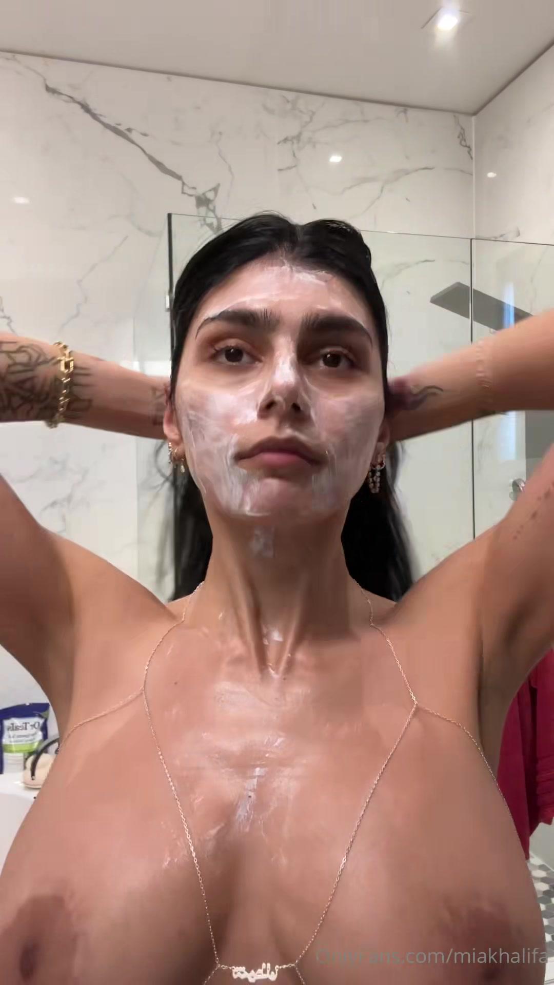 mia_khalifa_nude_shower_prep_part_2_onlyfans_video_leaked-kglkef