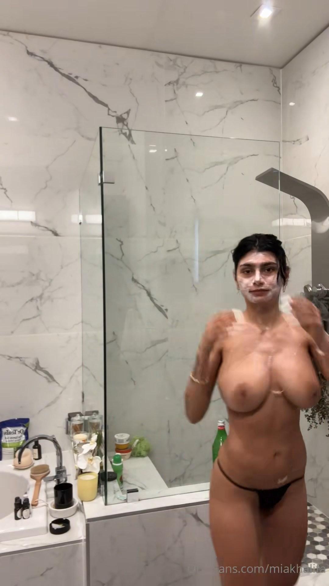 mia_khalifa_nude_shower_prep_part_2_onlyfans_video_leaked-mskope