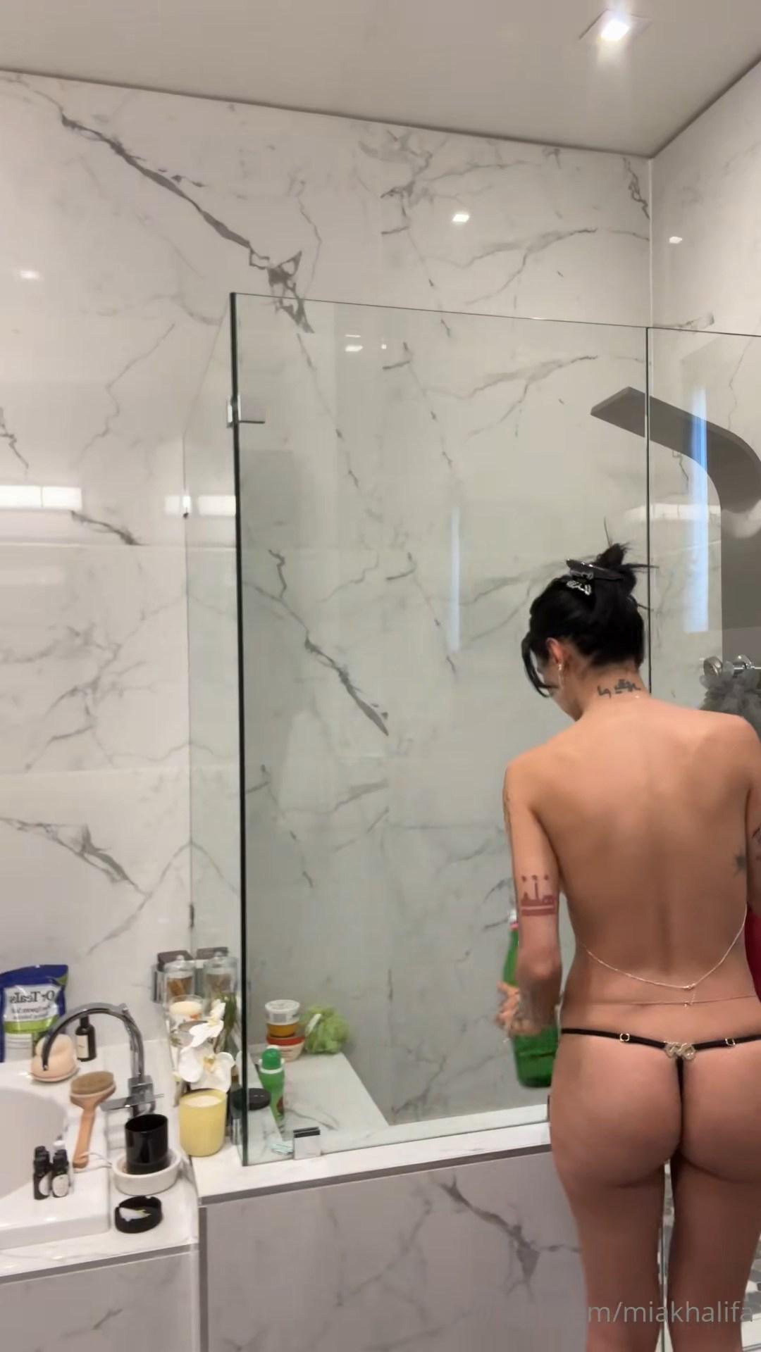 mia_khalifa_nude_shower_prep_part_2_onlyfans_video_leaked-rwessb