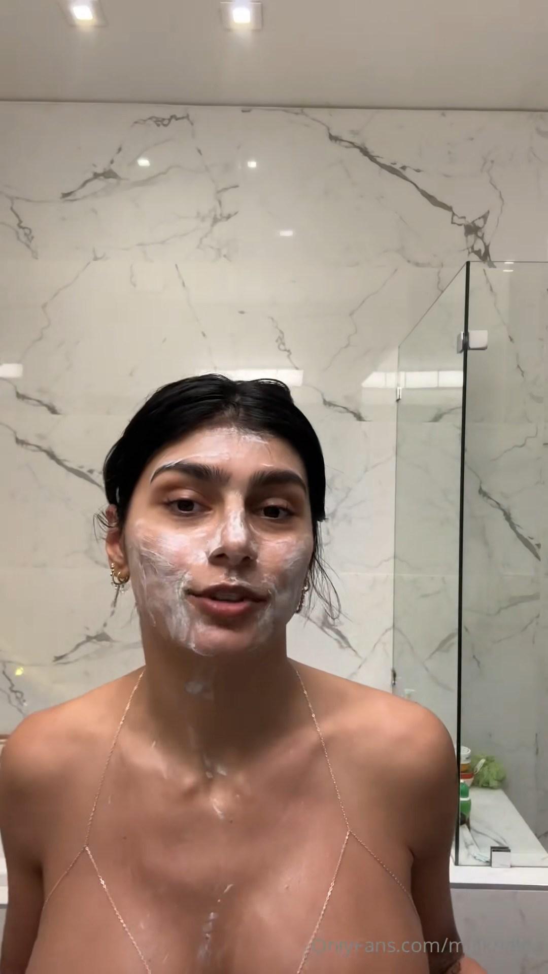 mia_khalifa_nude_shower_prep_part_2_onlyfans_video_leaked-xlbumw