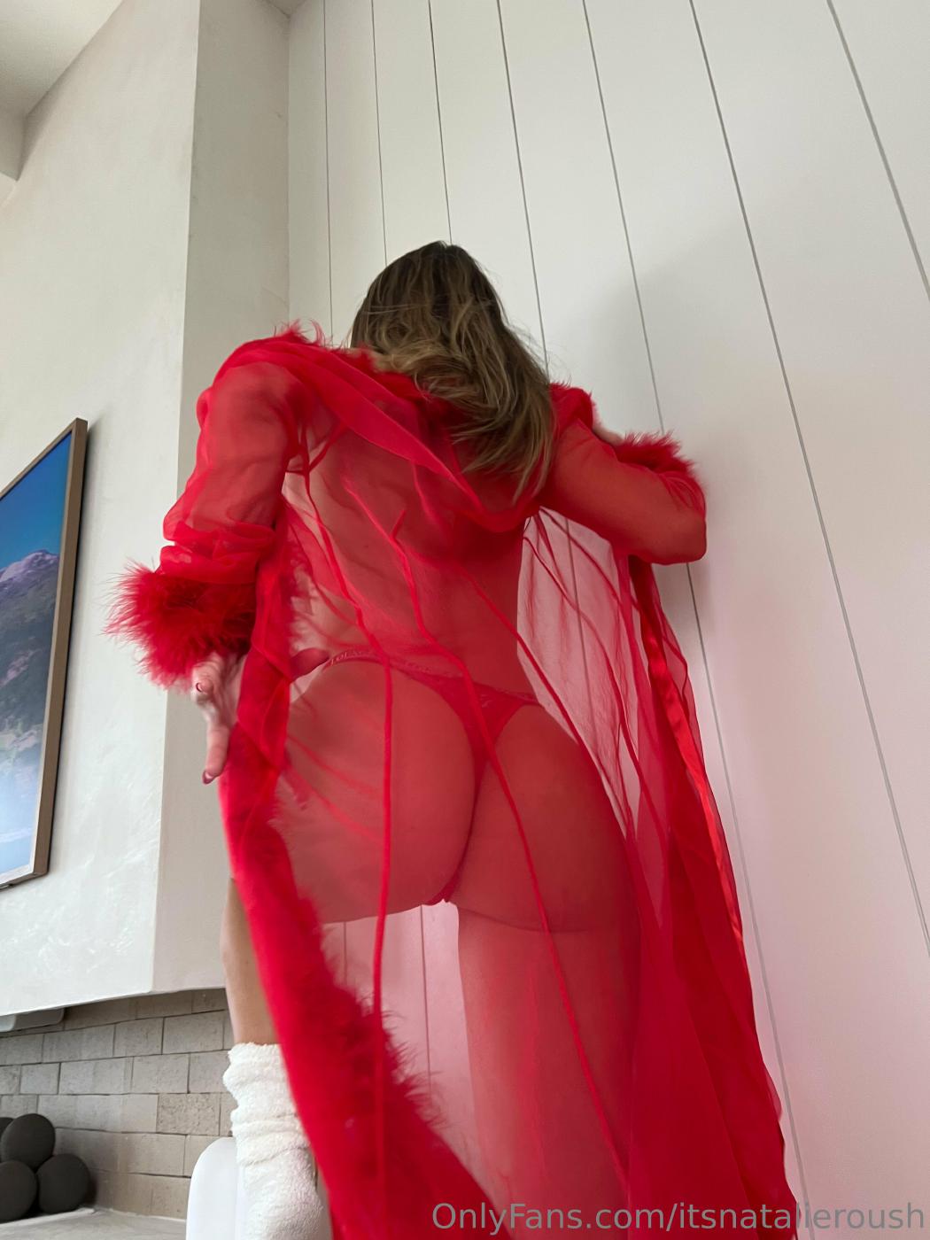 natalie_roush_topless_lounge_underwear_onlyfans_set_leaked-byannq