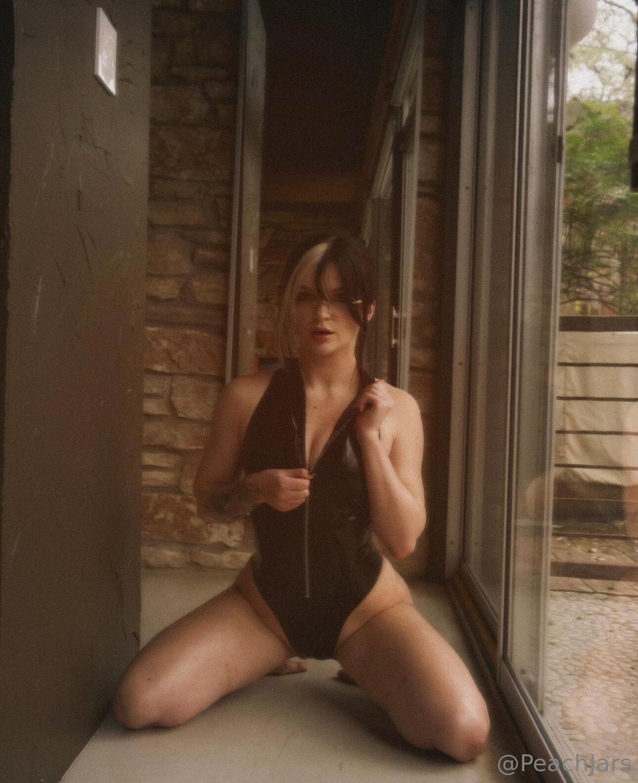 peachjars_shiny_leather_bodysuit_onlyfans_set_leaked-texovo