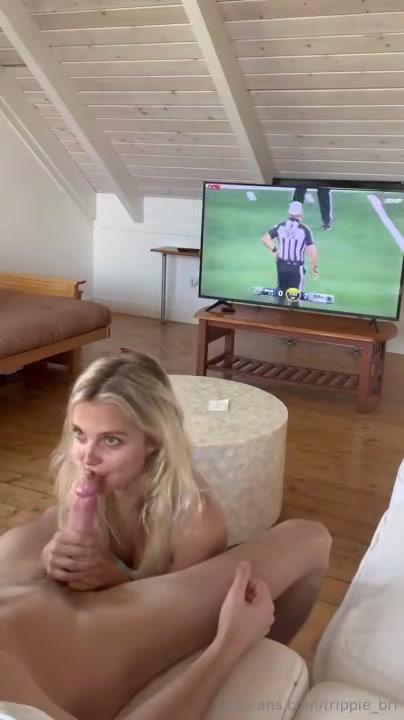trippie_bri_football_game_blowjob_onlyfans_video_leaked-qnpned