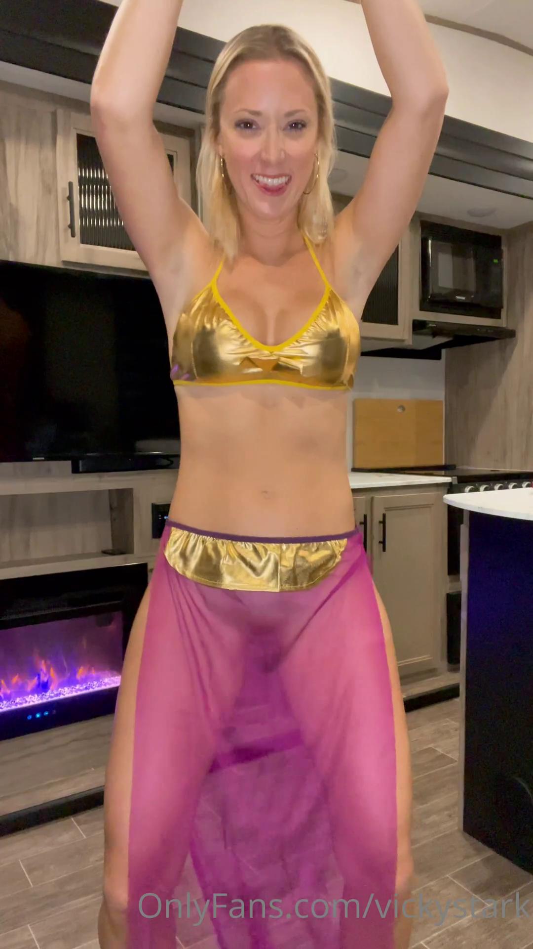 vicky_stark_nude_costumes_try_on_onlyfans_video_leaked-qjenwi-1