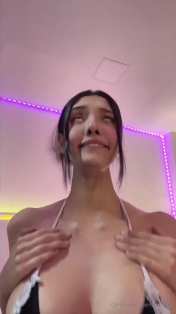 voulezj_nipple_pinch_reveal_onlyfans_video_leaked-jhkfah