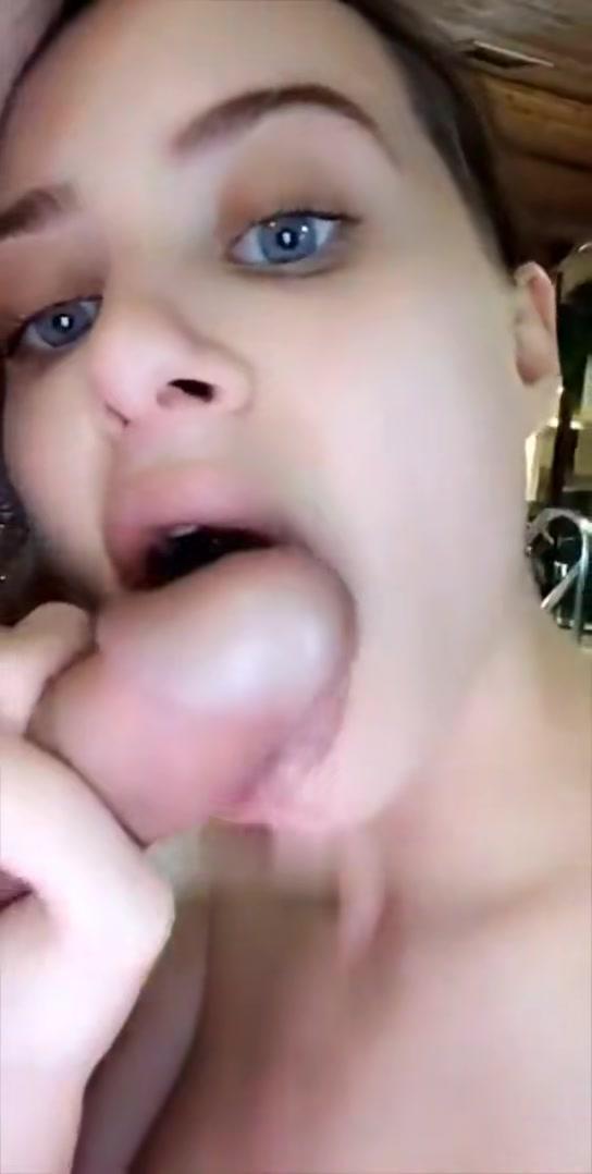lana_rhoades_nude_hot_tub_blowjob_onlyfans_video_leaked-envlzp