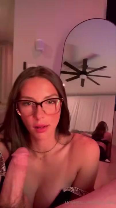 skylar_blue_nude_pov_blowjob_onlyfans_video_leaked-wfibkj