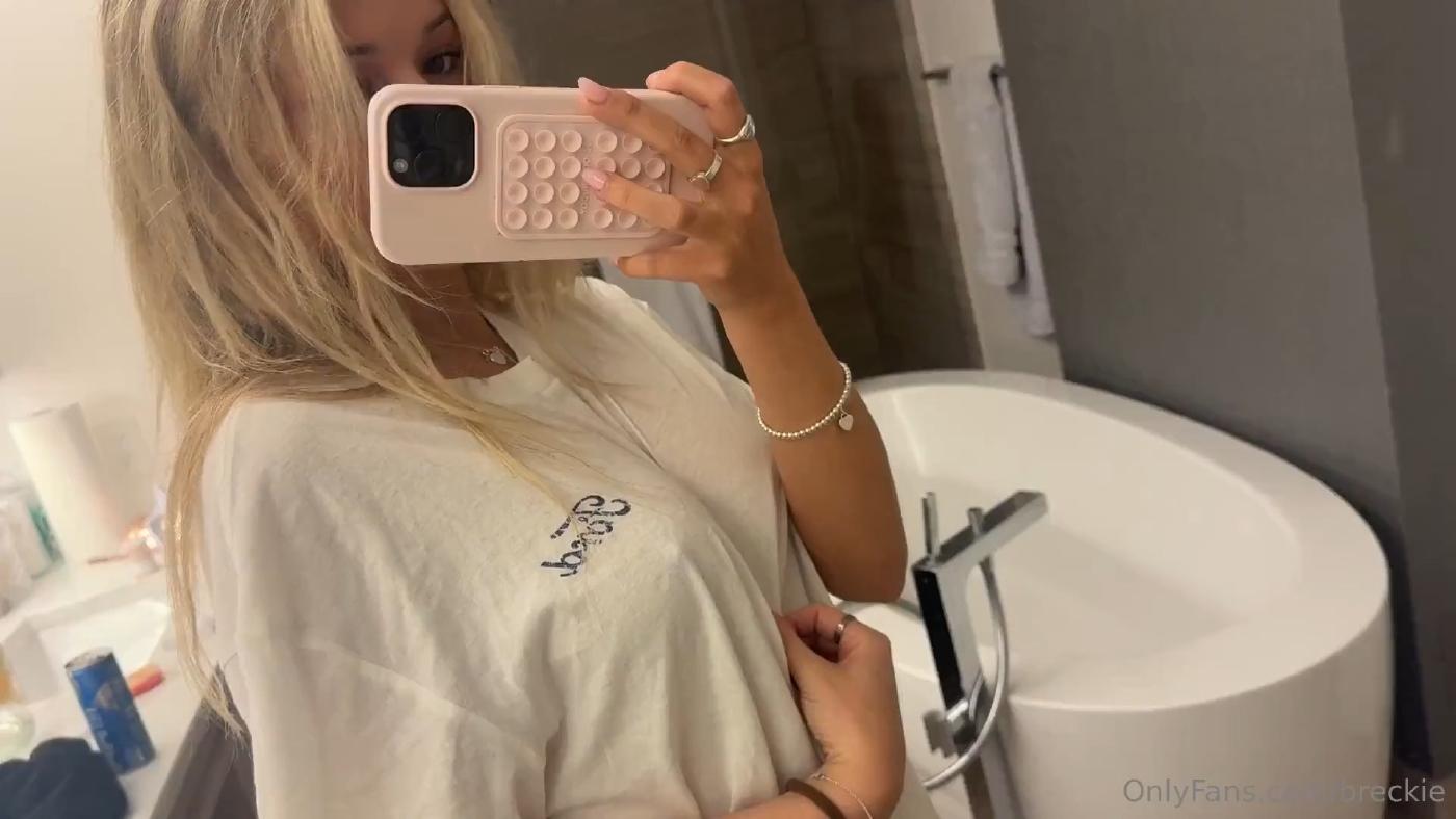 breckie_hill_nipple_pokies_bounce_onlyfans_video_leaked-lzvimg