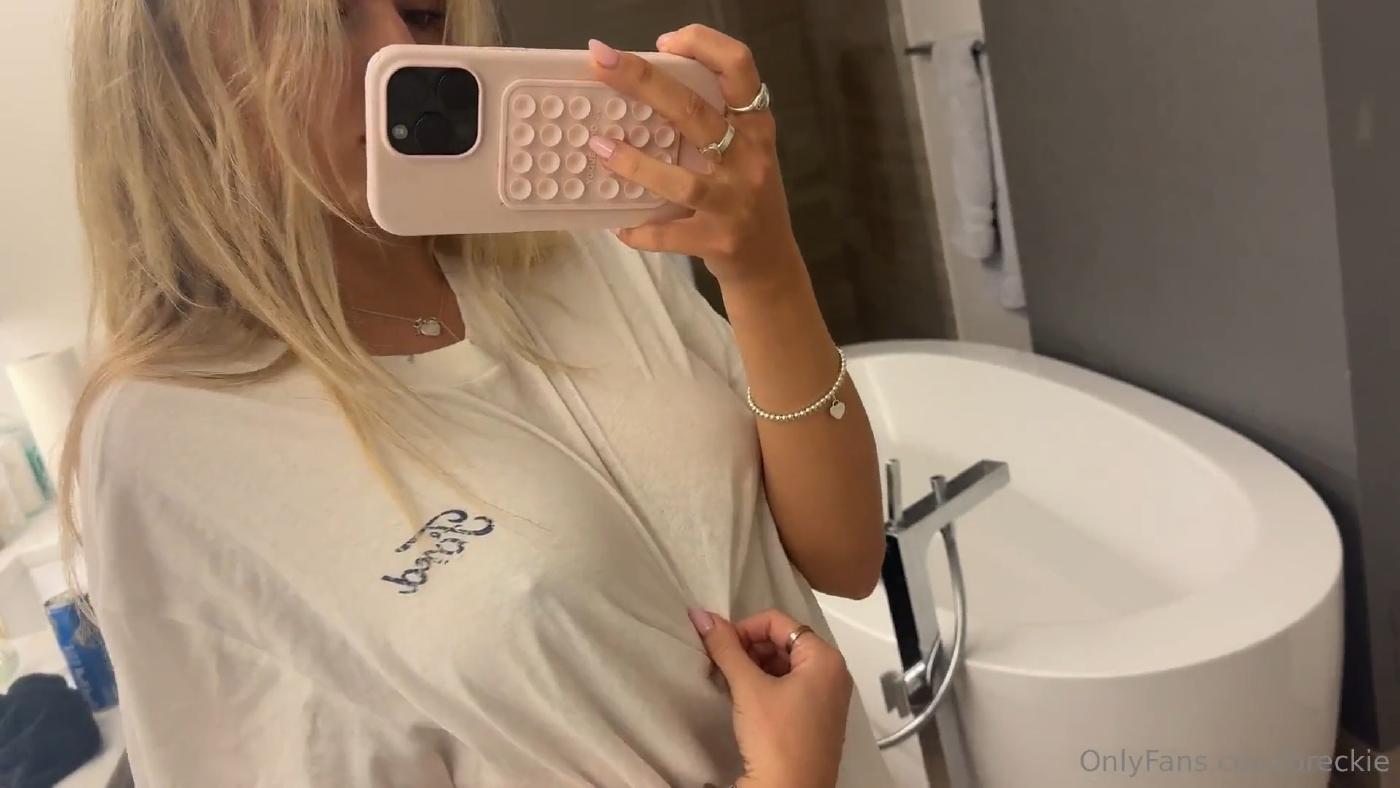 breckie_hill_nipple_pokies_bounce_onlyfans_video_leaked-nhkbqi