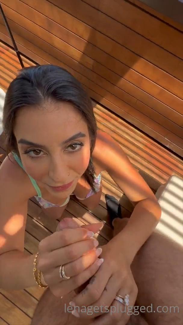 lena_the_plug_rooftop_sextape_cumshot_onlyfans_video_leaked-pxvjvs