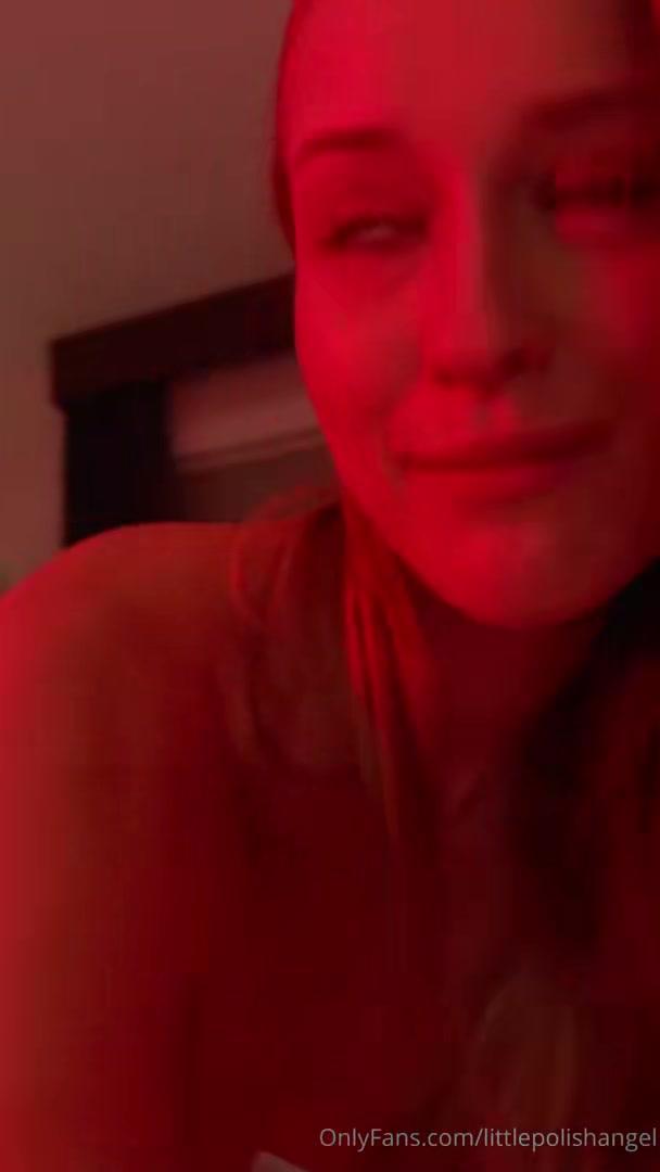 littlepolishangel_pov_blowjob_cumshot_onlyfans_video_leaked-hheand