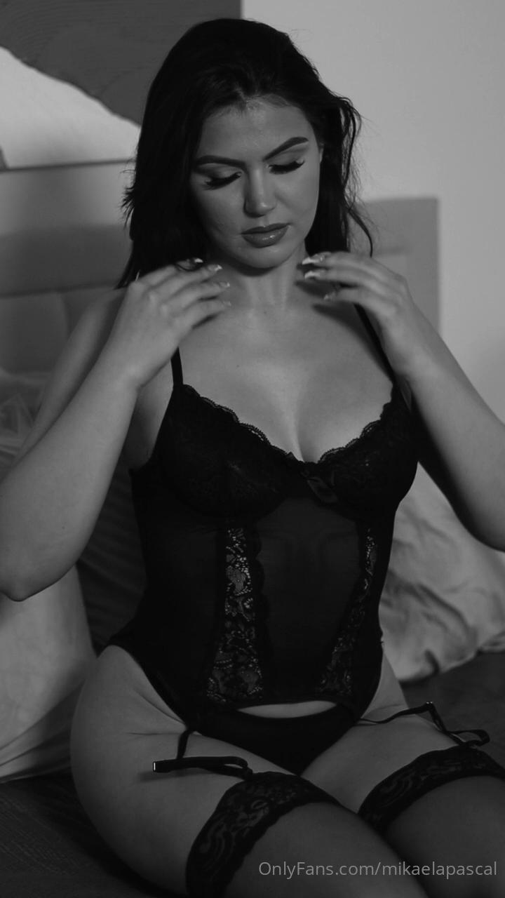 mikaela_pascal_bw_lingerie_stockings_onlyfans_video_leaked-umvdmq