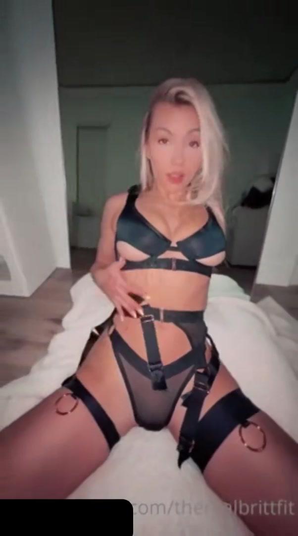 therealbrittfit_pov_deepthroat_blowjob_onlyfans_video_leaked-acjssl