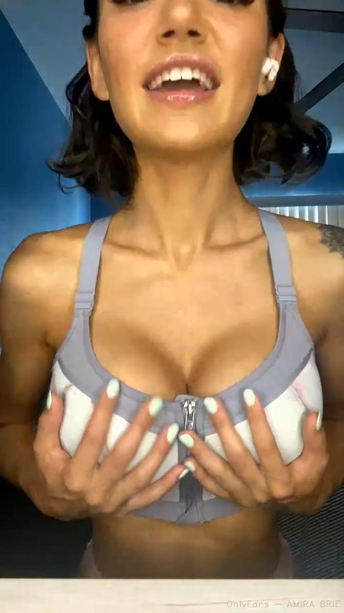amira_brie_nude_chat_strip_onlyfans_video_leaked-higtaj