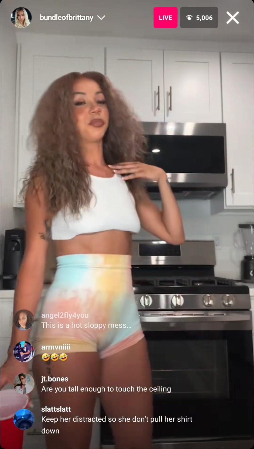 brittany_renner_nude_nipple_slip_livestream_video_leaked-hwdleh