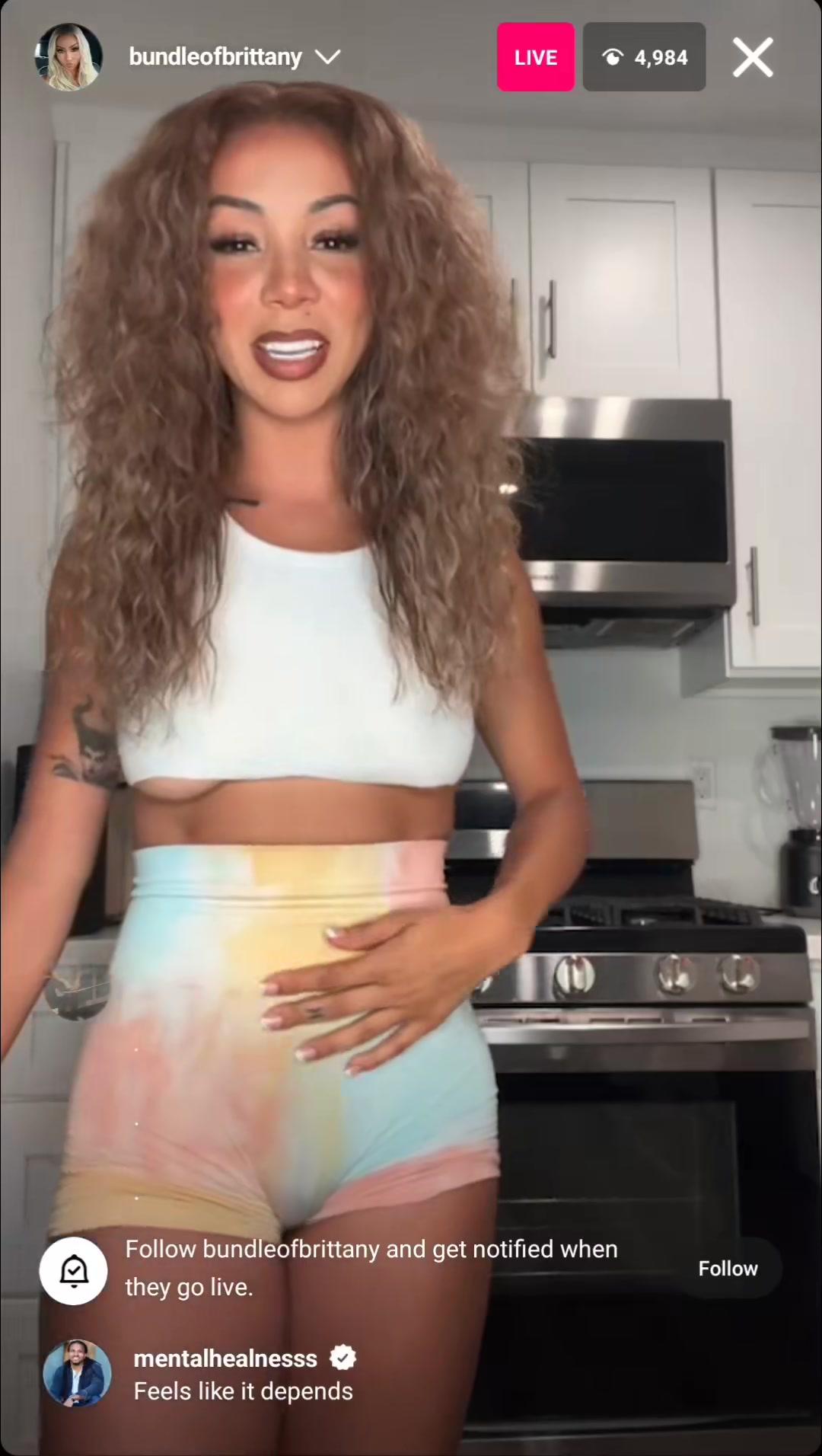 brittany_renner_nude_nipple_slip_livestream_video_leaked-ytlwdk