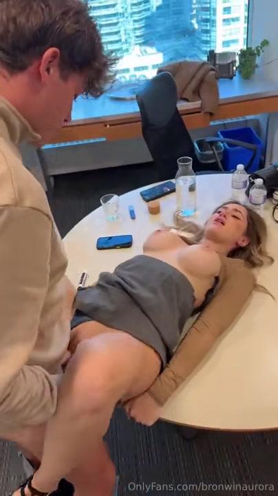 bronwin_aurora_role_play_secretary_sex_onlyfans_video_leaked-lfuthq