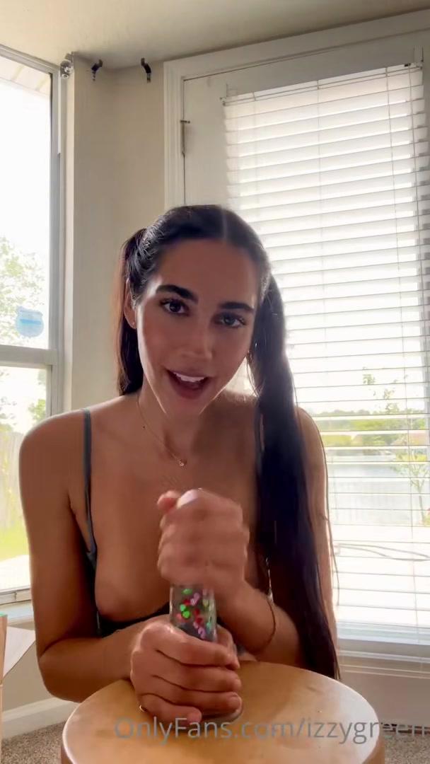 izzy_green_nude_dildo_joi_blowjob_onlyfans_video_leaked-oxboyf