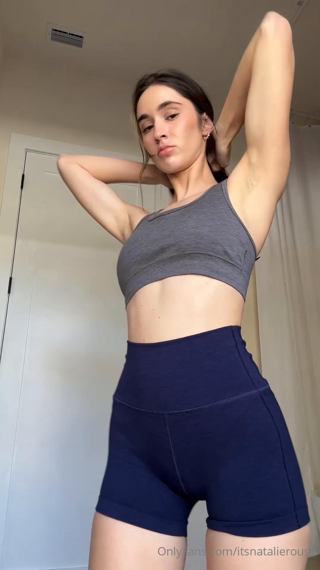 natalie_roush_active_wear_try_on_haul_onlyfans_video_leaked-swsreh